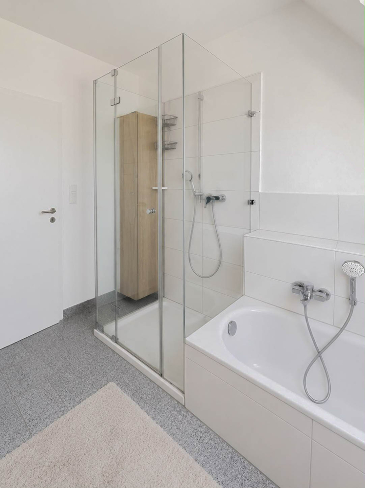 Badezimmer Doppelhaush�lfte G�nzburg / Nornheim
