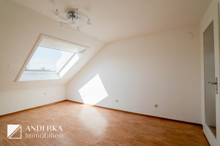 Schlafzimmer Dachgeschosswohnung G�nzburg
