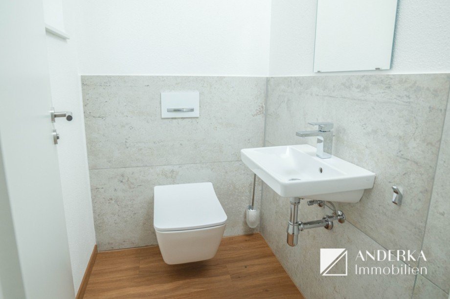 WC Reihenmittelhaus Offingen