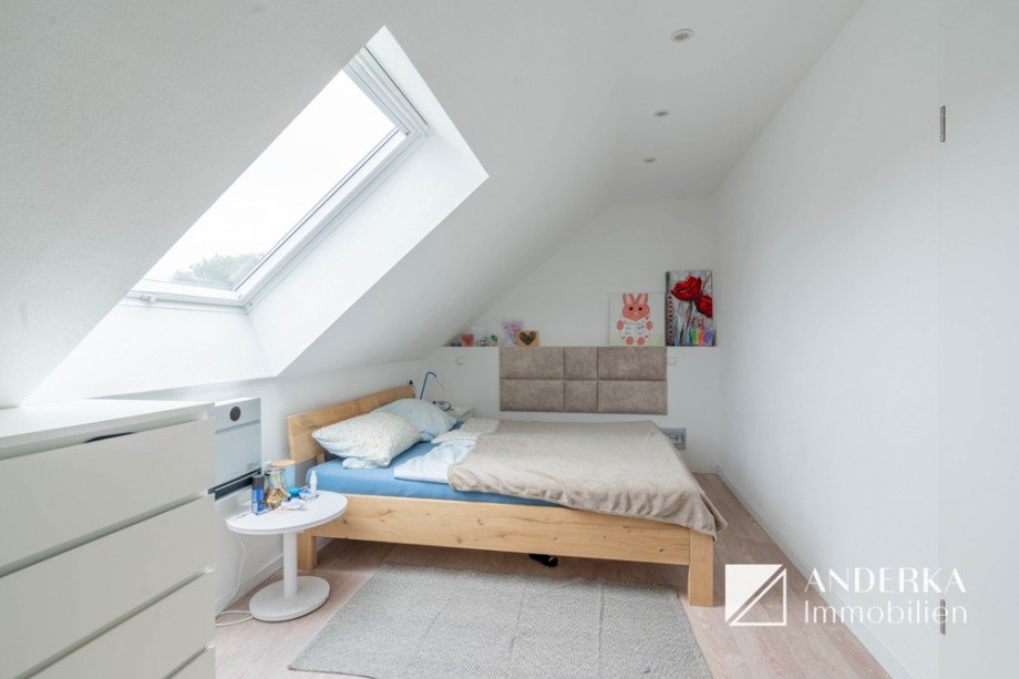 Zimmer DG 1 Reihenmittelhaus Offingen
