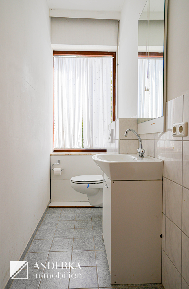 Toilette Einzelhandel Burgau