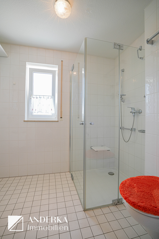 Badezimmer Etagenwohnung G�nzburg