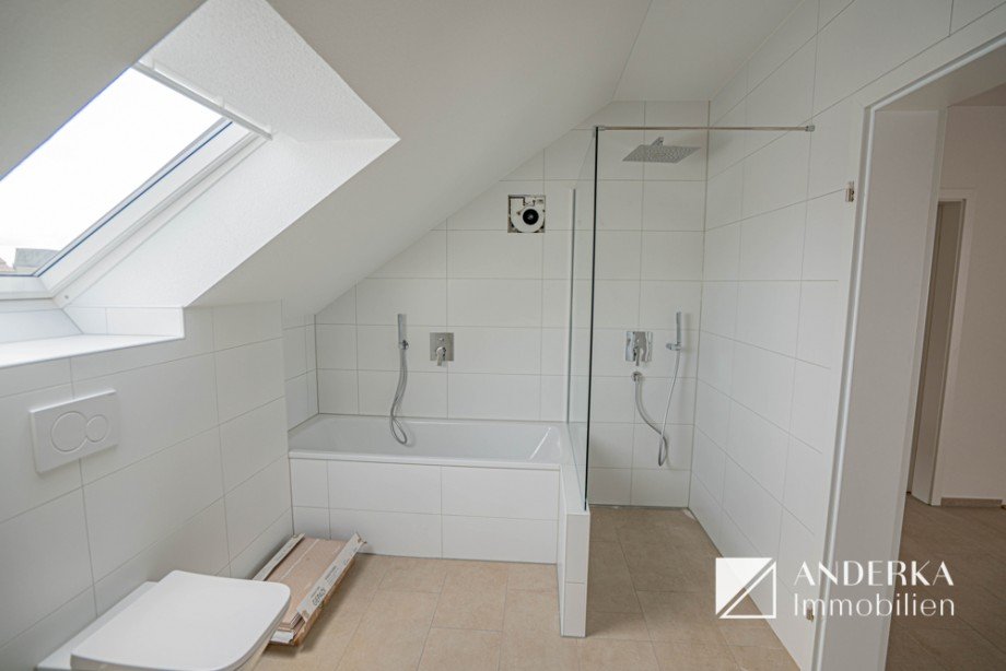 Badezimmer Dachgeschosswohnung Dietenheim