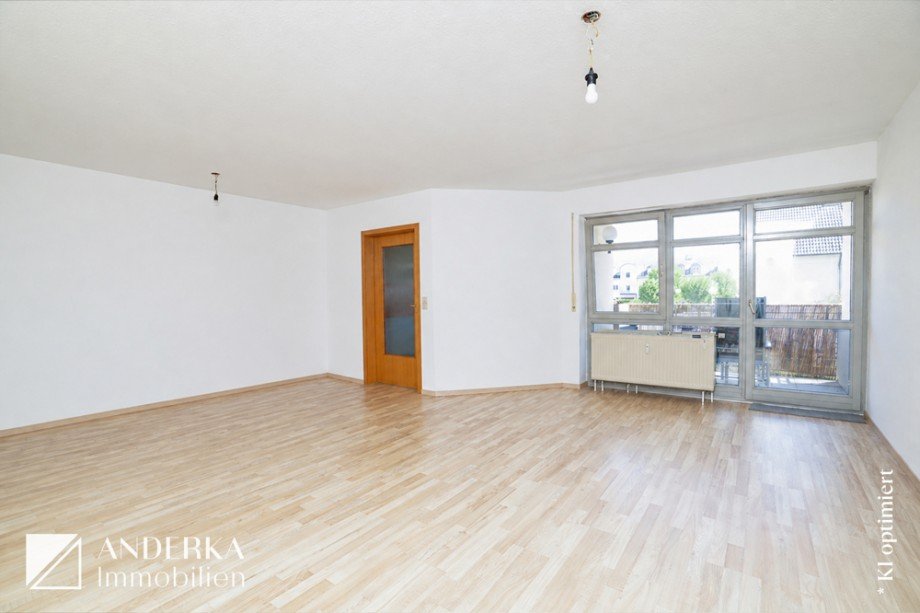Wohn-/ Esszimmer Etagenwohnung G�nzburg / Denzingen