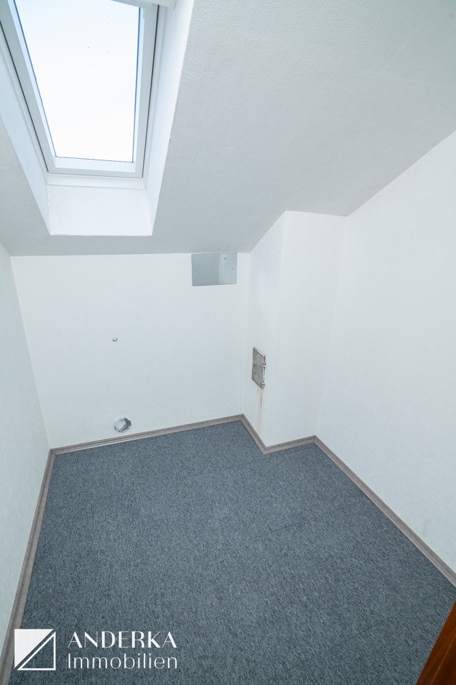 Potentielles Bad DG Doppelhaush�lfte G�nzburg