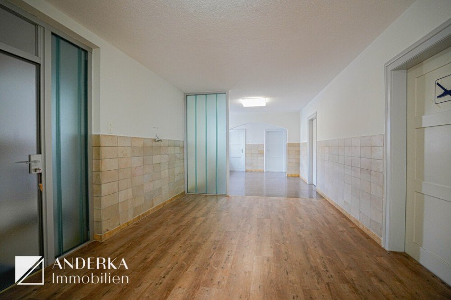 Eingangsraum B�rofl�che G�nzburg