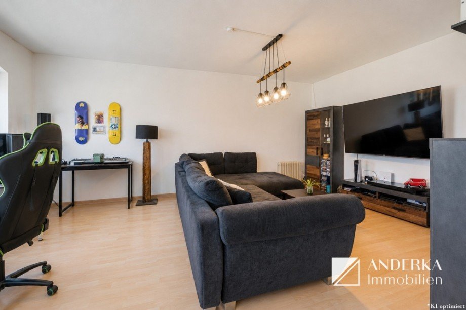 Wohn-/Esszimmer Etagenwohnung G�nzburg