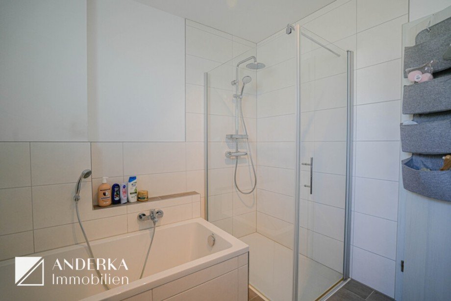 Badezimmer Reiheneckhaus K�tz / Kleink�tz