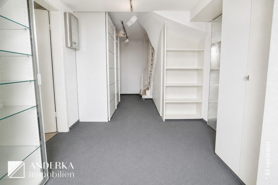 Flur UG Einfamilienhaus G�nzburg / Reisensburg