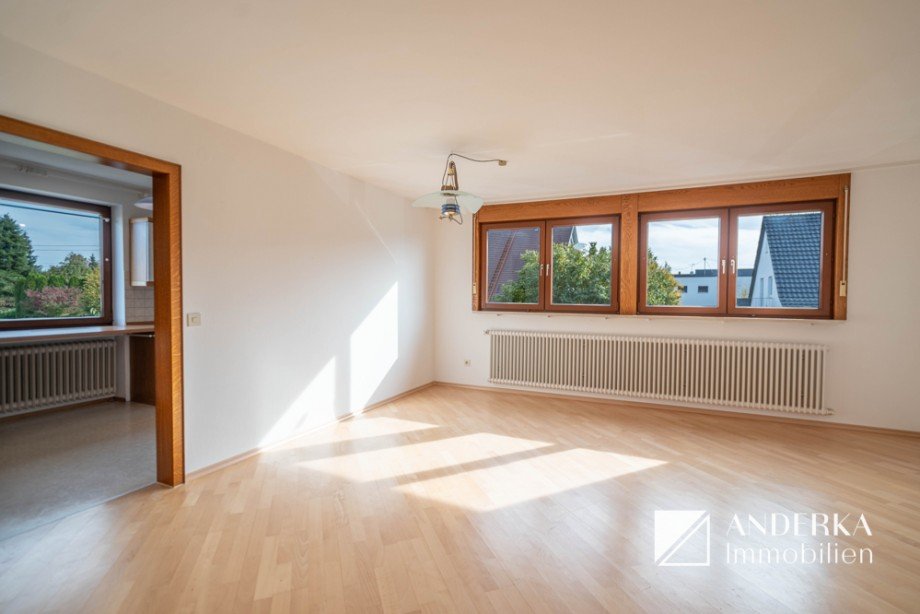 Wohnen/K�che DG Doppelhaush�lfte G�nzburg