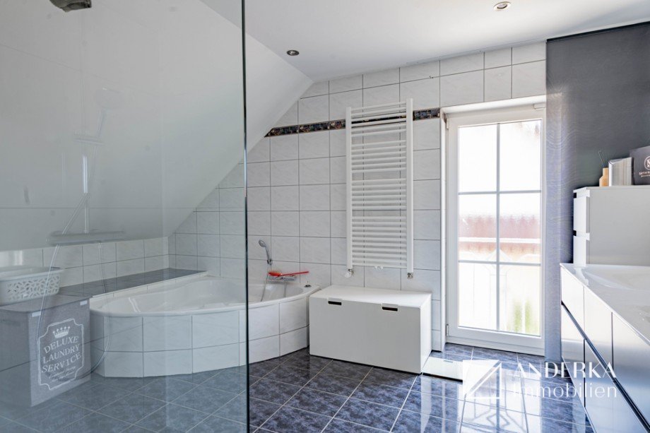 Badezimmer DG Einfamilienhaus Offingen